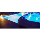 Spa et bassin de nuit